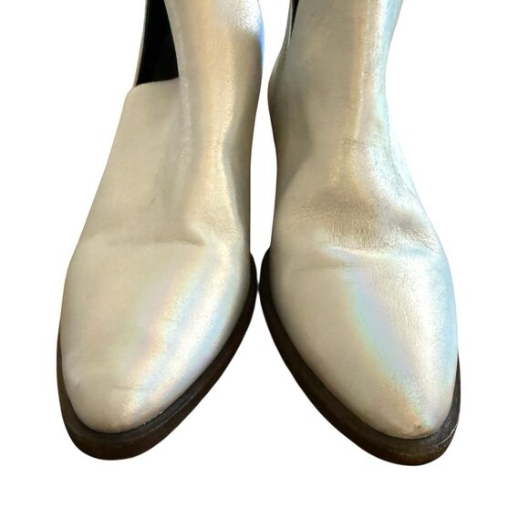 Free People Charm Double V Ankle Boots Sz 37.5 Leather Metallic Pearl Iridescent - Picture 3 of 11